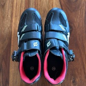 Peloton spin shoes size 38